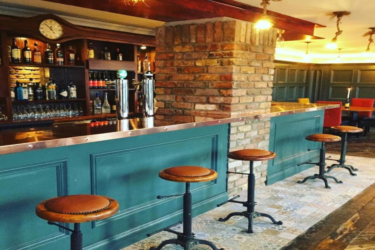 Arnolds Hotel Данфанахи Экстерьер фото