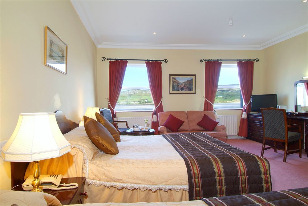 Arnolds Hotel Данфанахи Экстерьер фото